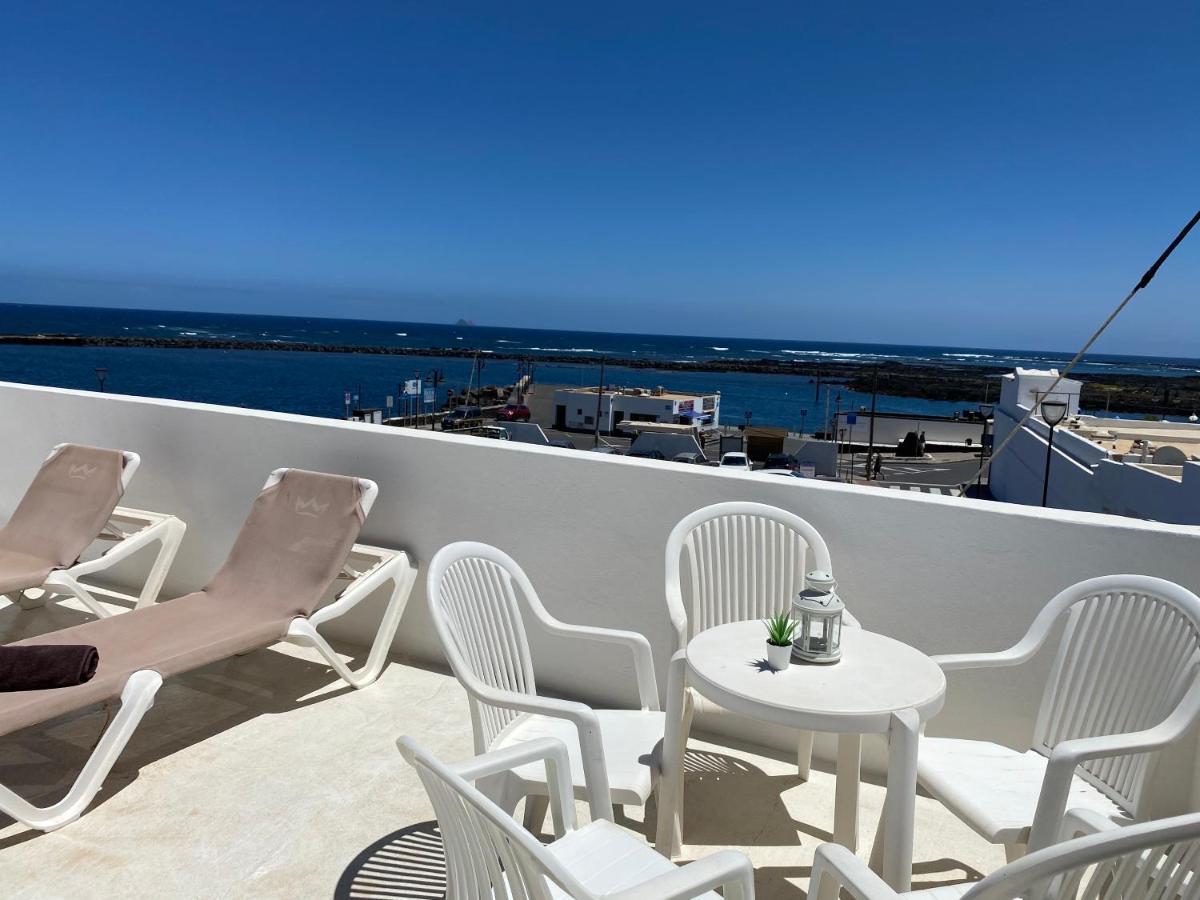 Mirador Del Muelle House Vandrerhjem Orzola Eksteriør bilde
