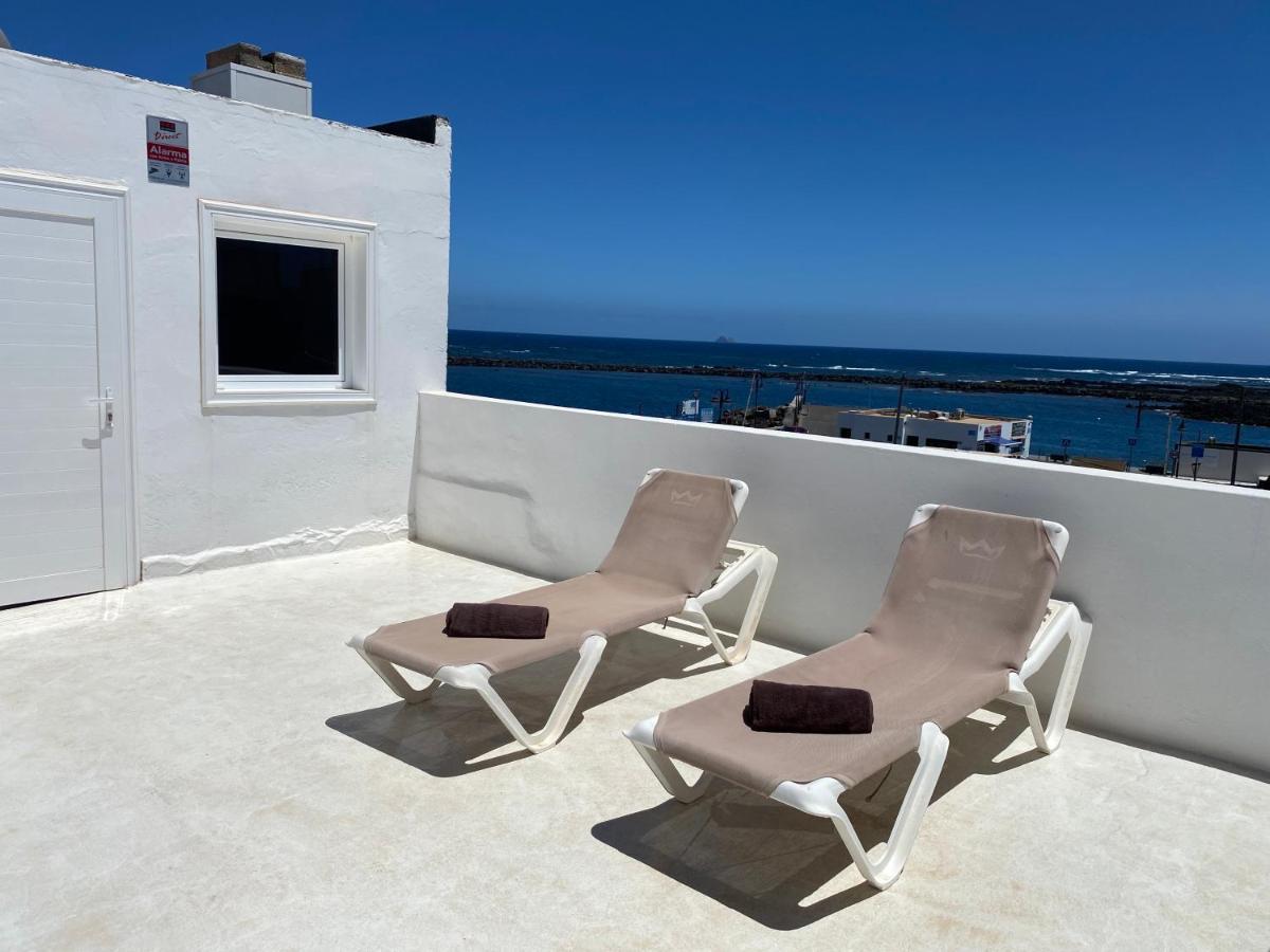 Mirador Del Muelle House Vandrerhjem Orzola Eksteriør bilde